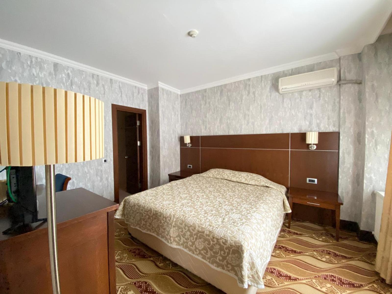 Queen Thermal Resort Hotel Emet Eksteriør billede