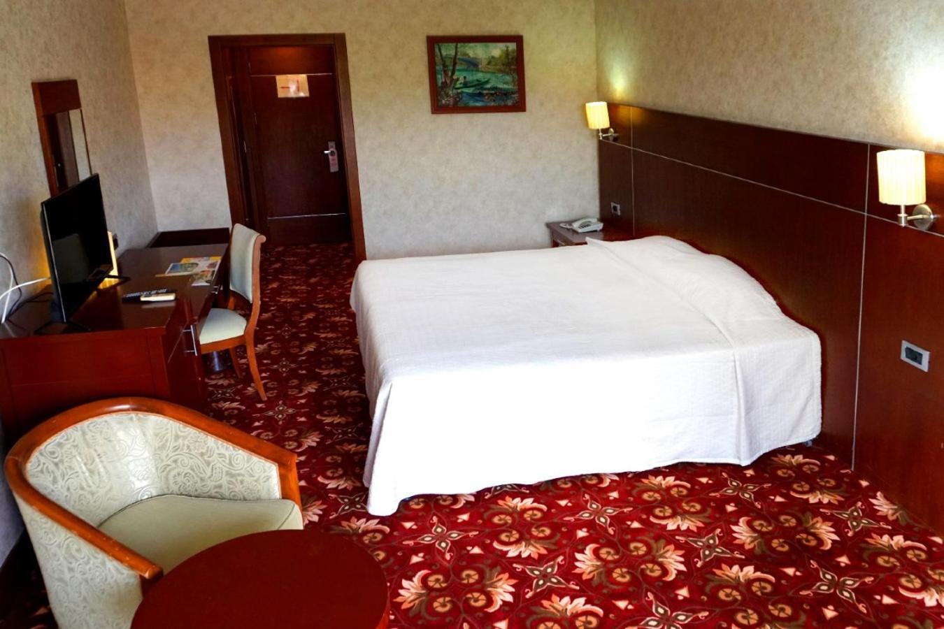 Queen Thermal Resort Hotel Emet Eksteriør billede